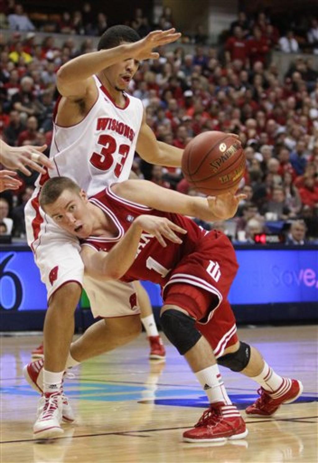 Uw Men S Basketball With Surreal Performance Wilson Shoots