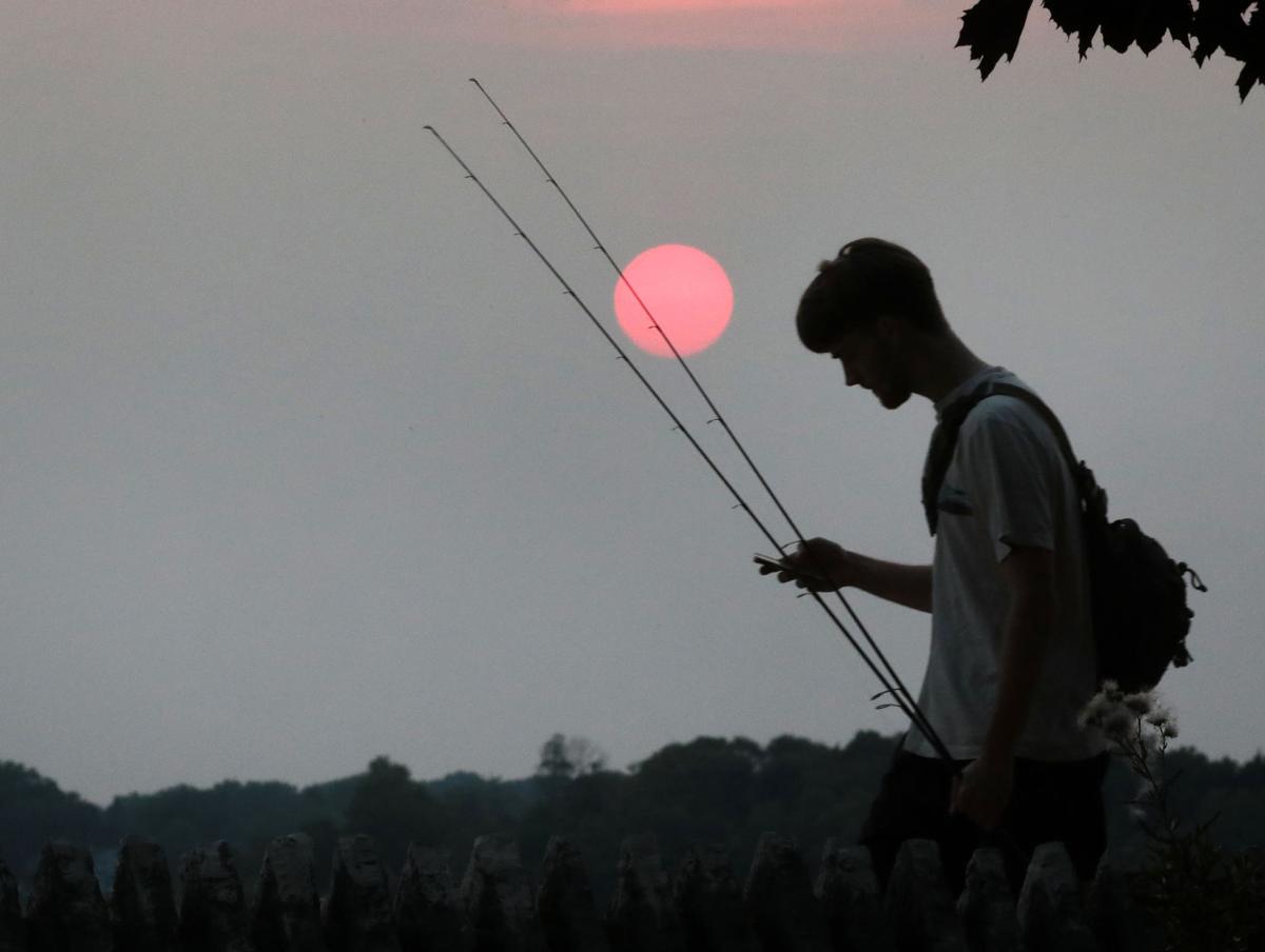 SMOKY SUNSET