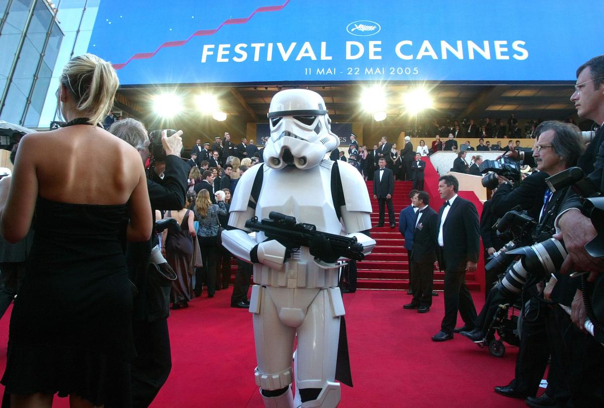 Photos Anniversary Of Star Wars Episode Iii Premiere Madison Archives Madison Com