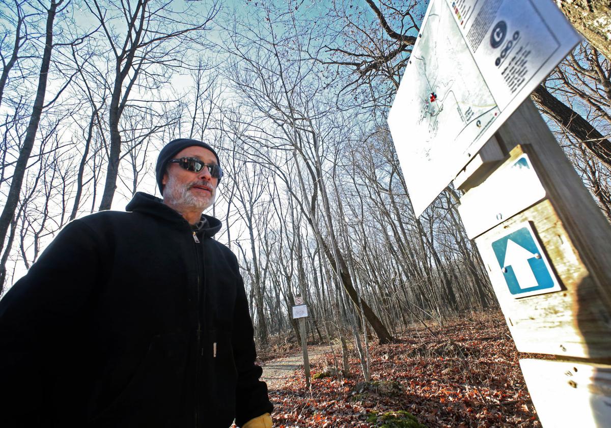 112218-wsj-news-trail-hougas