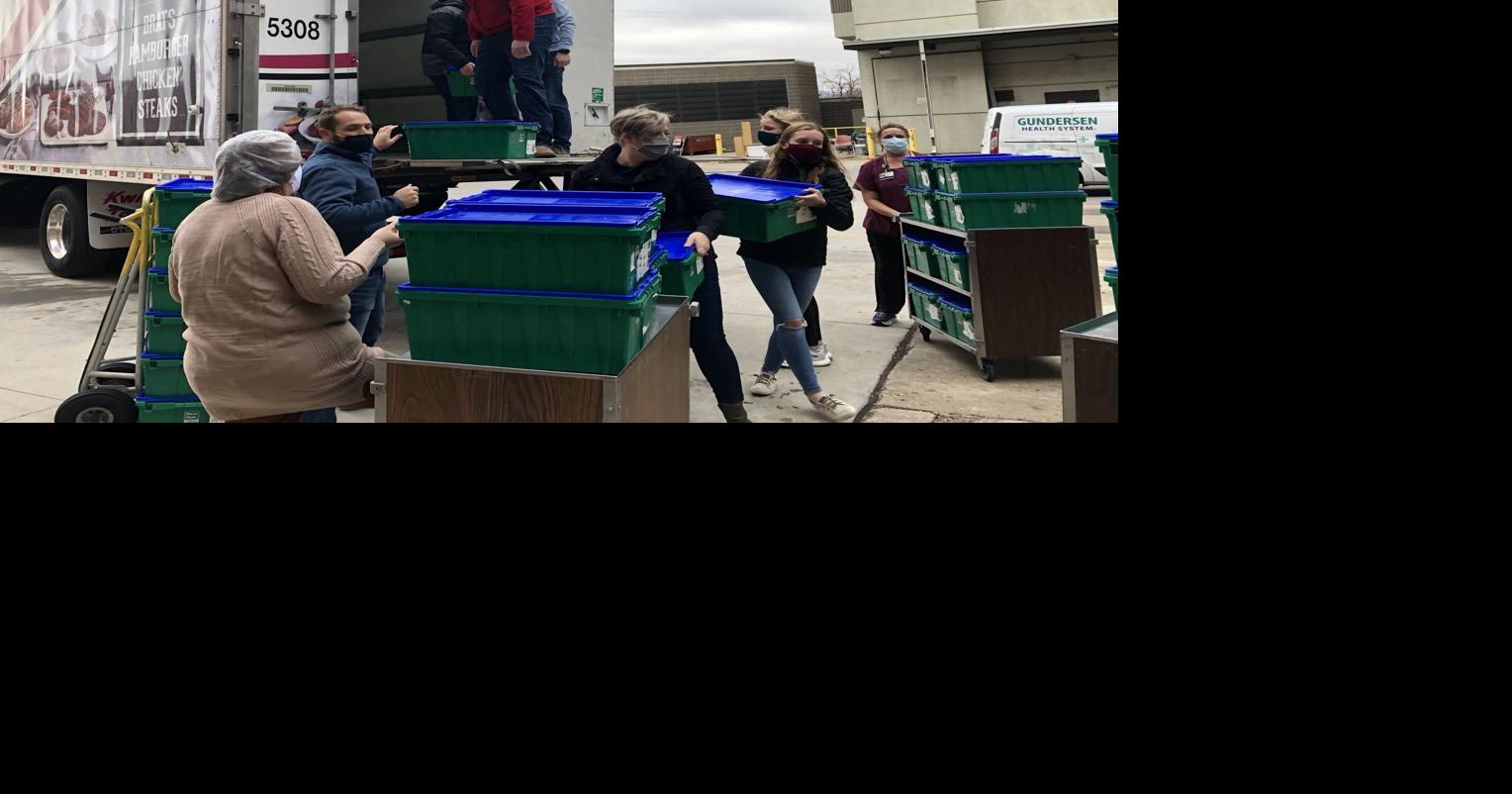 Kwik Trip Shows Gratitude With Hundreds Of Thanksgiving Meals For La C