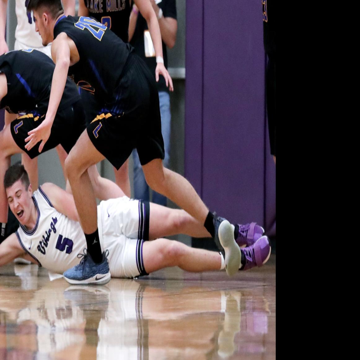 Prep Boys Basketball Preview Stoughton Favored In Reshuffling