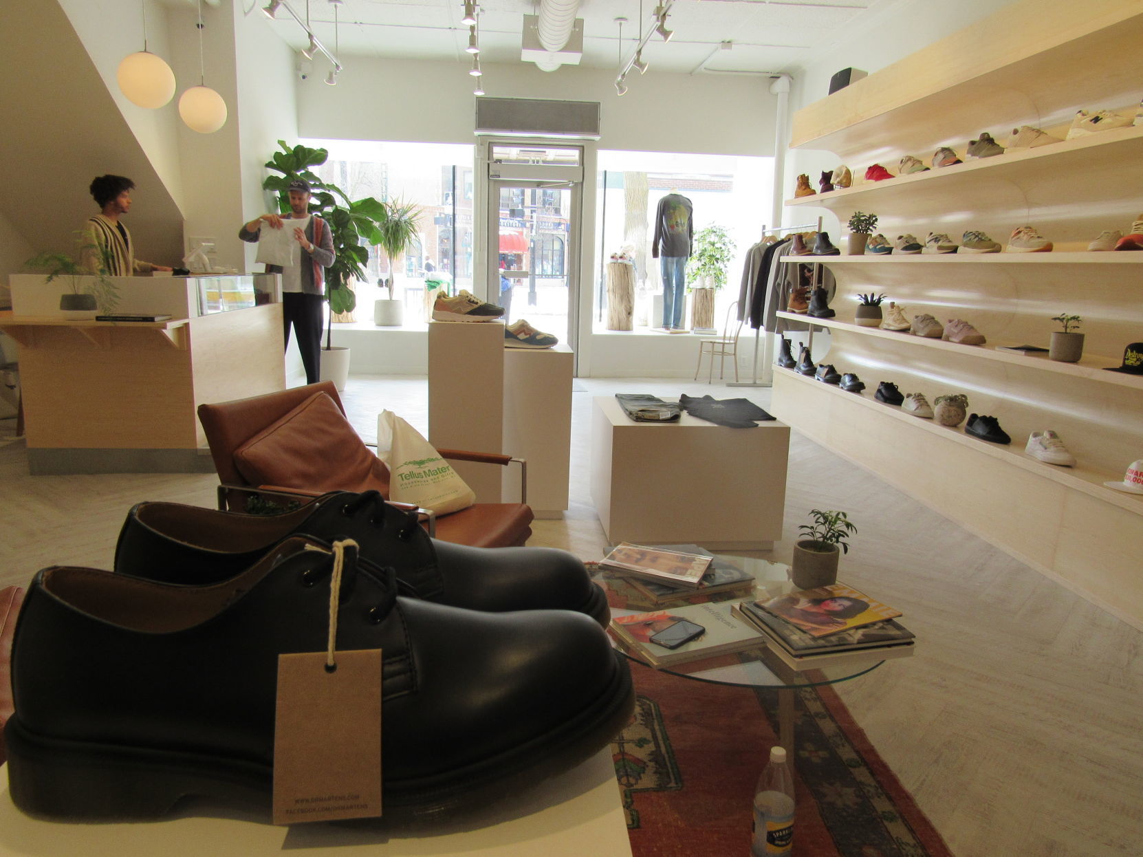 August, a shoe store and social scene 