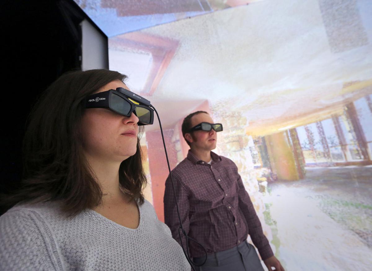 Virtual reality goggles