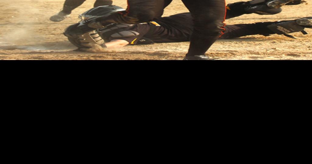 DIVISION 3 SOFTBALL beats Waterloo with second chance