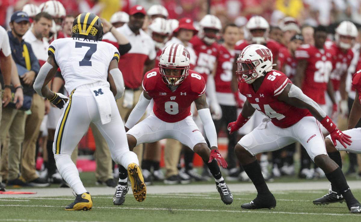 Badgers 35, Wolverines 14