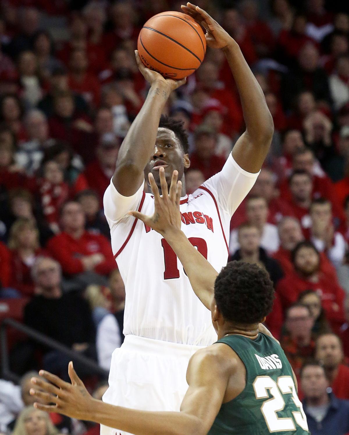 Badgers men�s basketball Ethan Happ�s late score provides