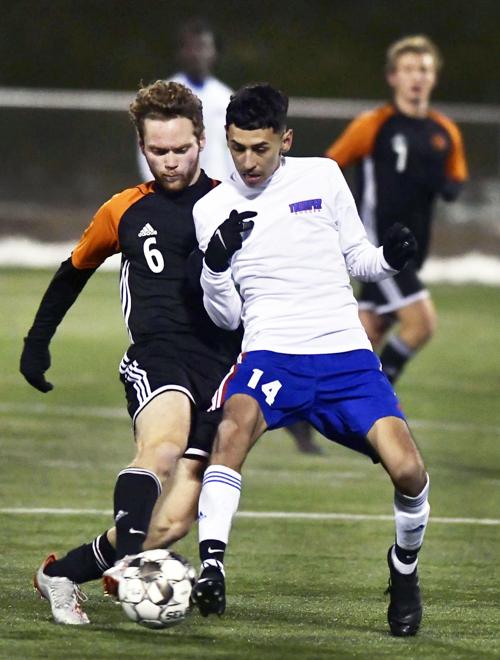 WIAA state boys soccer photo: Verona's Eliot Popkewitz battles for control