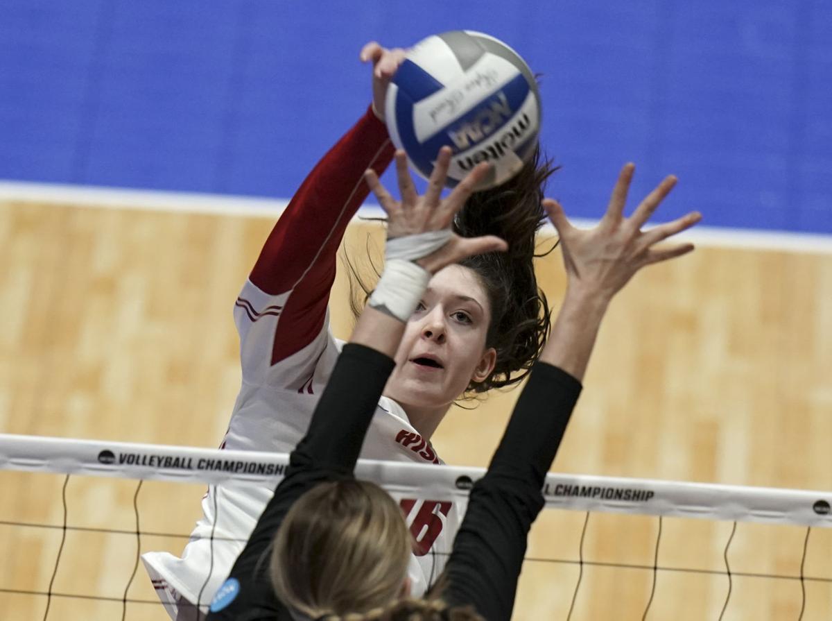 National title or bust? Badgers star Dana Rettke on the 'stupidest  question' and how she defines success