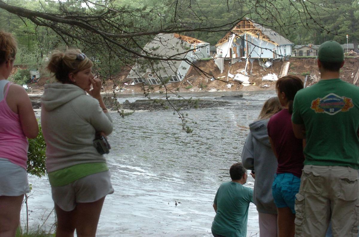 FLOOD OF 2008 'The lake just vanished;' Lake Delton fights to restore