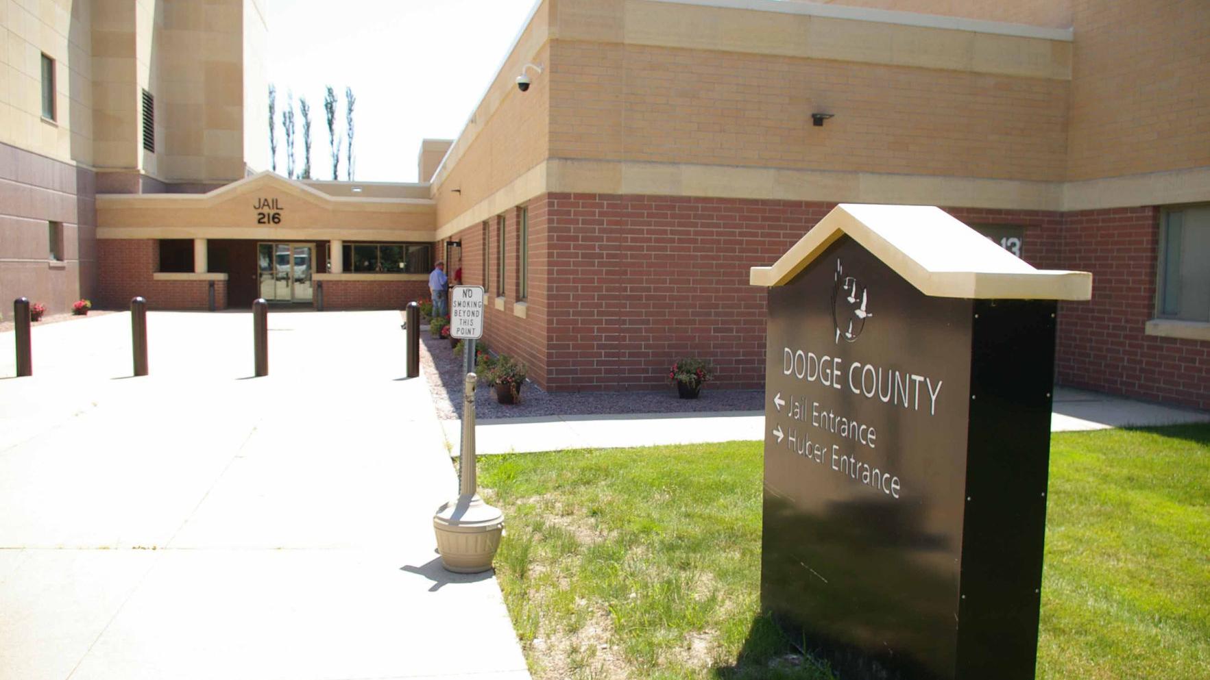 First COVID cases confirmed among immigrants detained by ICE in Wisconsin - Vimarsana News