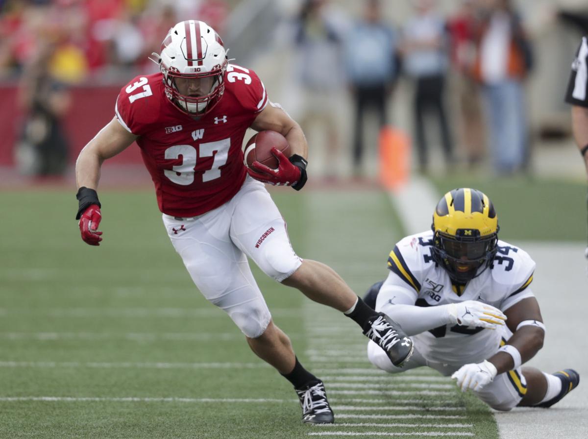 Badgers 35, Wolverines 14