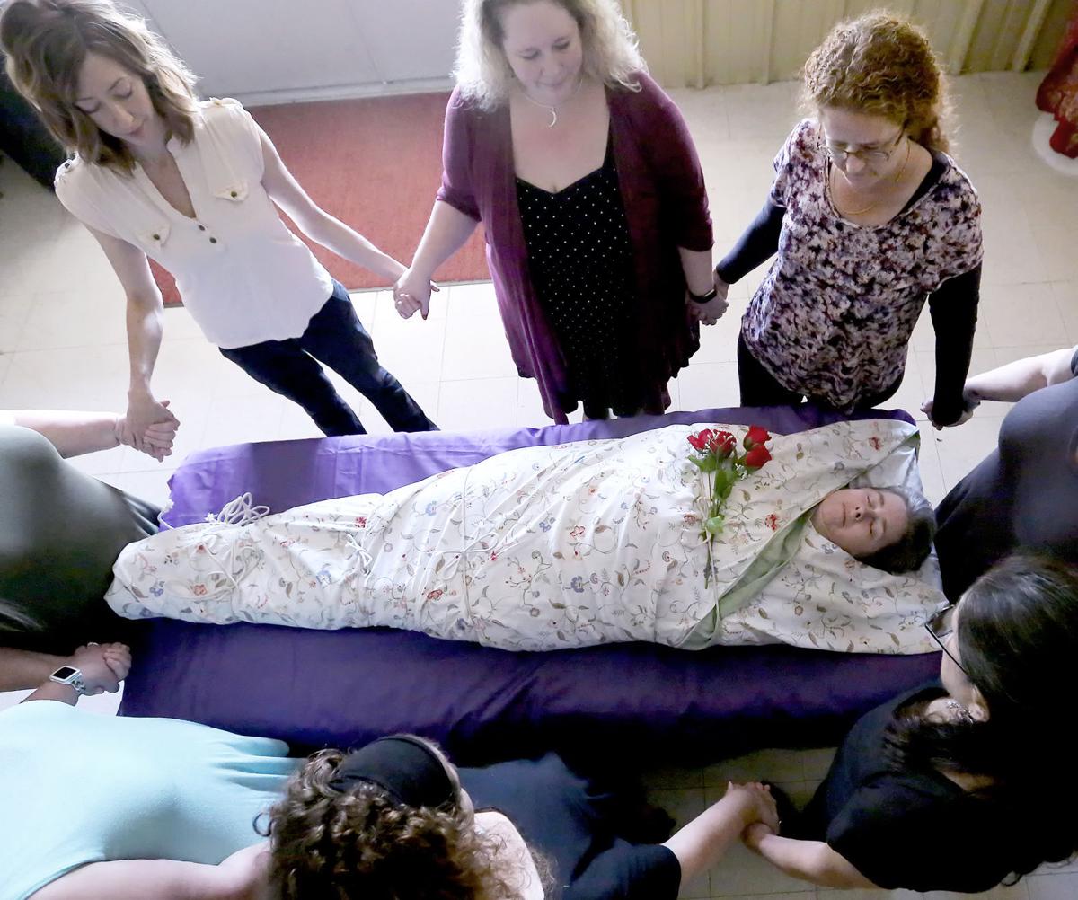 Families Turn To Death Midwives For Help With Final Passage