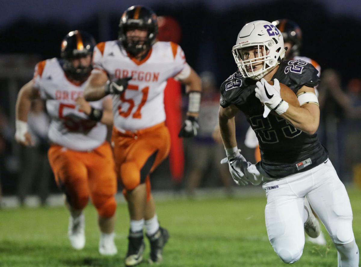 Prep Football Brady Schipper Scores Four Tds As Unbeaten