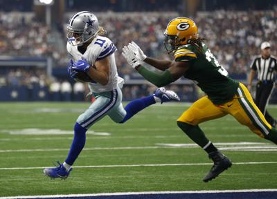 Cole Beasley catches TD, AP photo