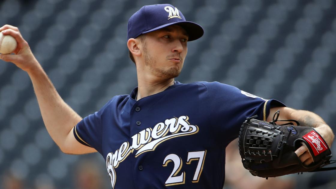 Zach Davies nearly throws complete game, Brewers beat Pirates in series