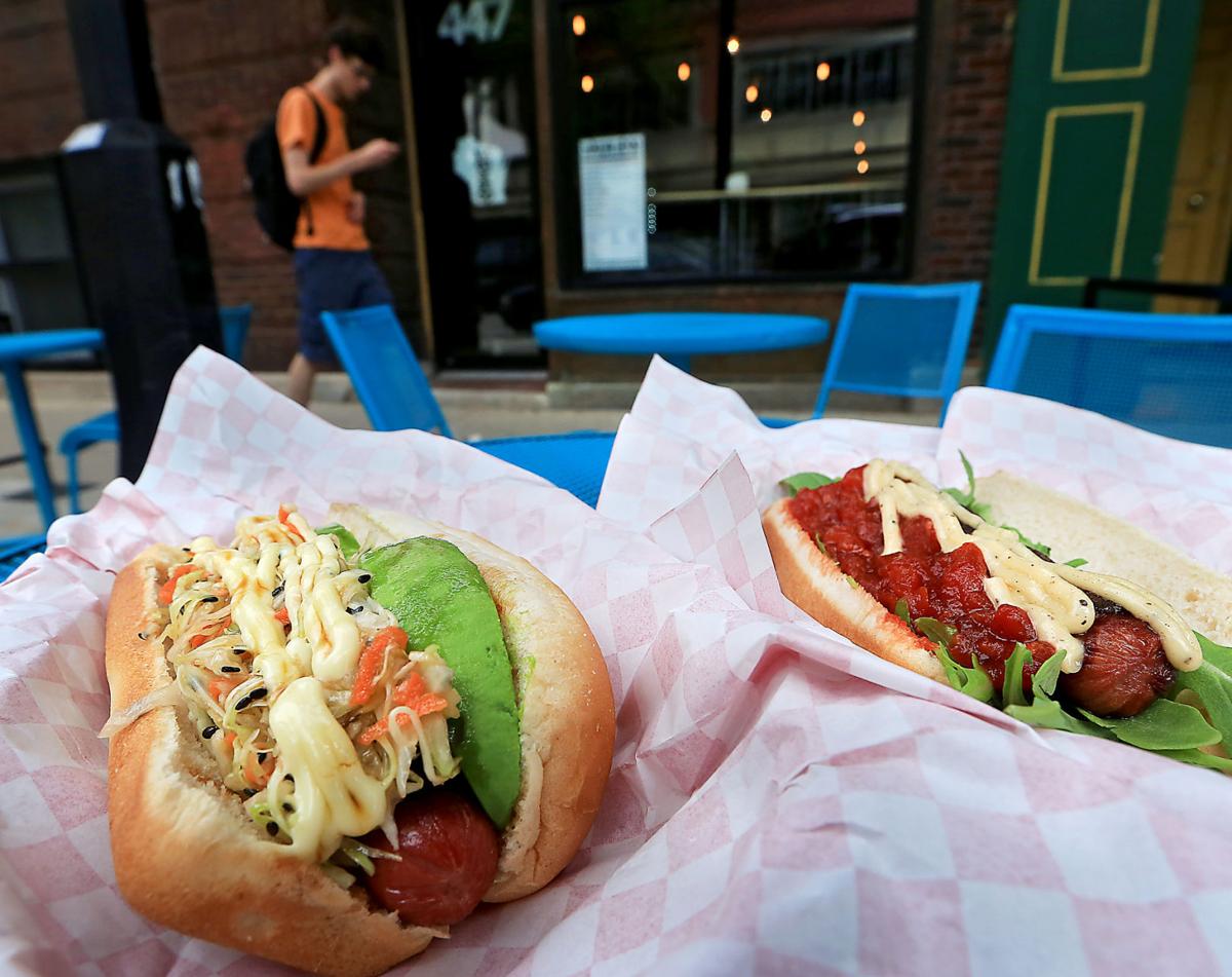Restaurant Review Wiener Shop Crafts A Fancy Dog But Could Plump Them Up Dining Reviews Madison Com
