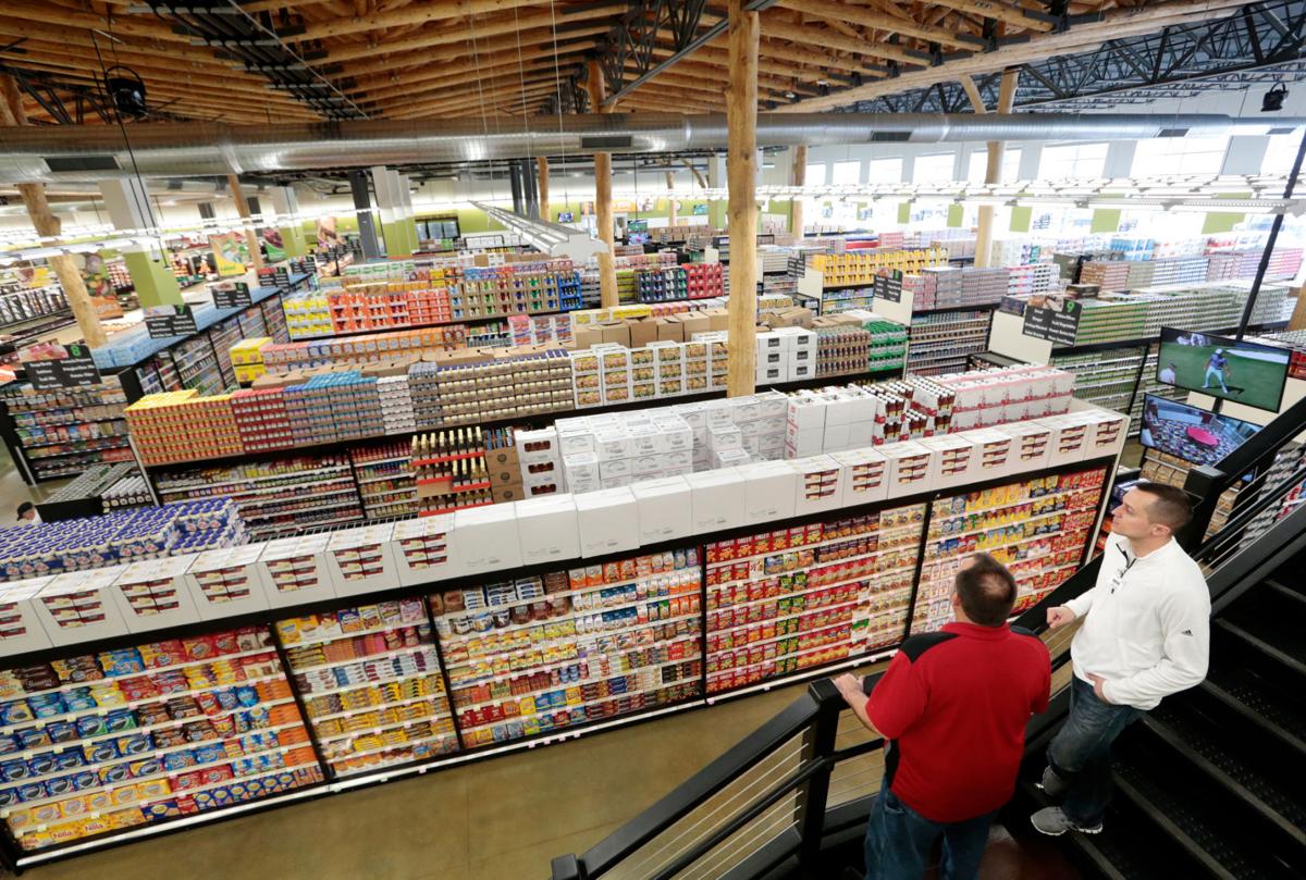 Festival Foods Helps The East Washington Avenue Corridor Take Another Step Business News Madison Com