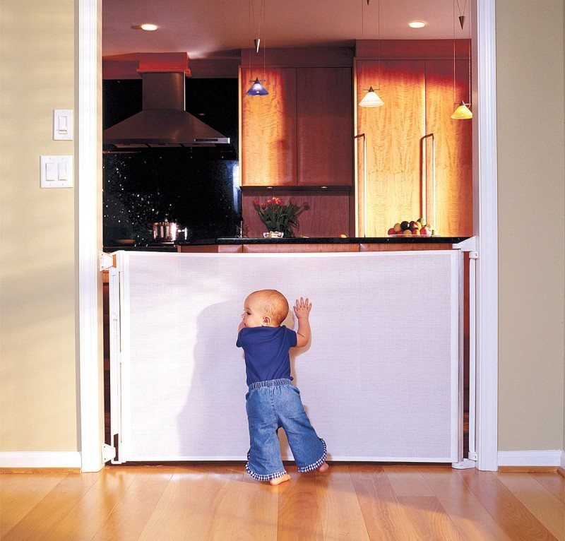 lascal retractable baby gate
