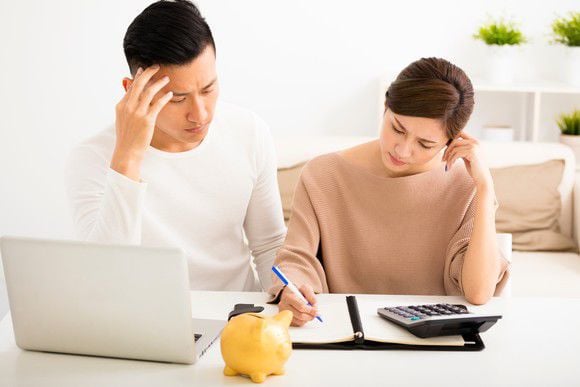 4 Signs You Shouldn't Do Your Own Tax Return