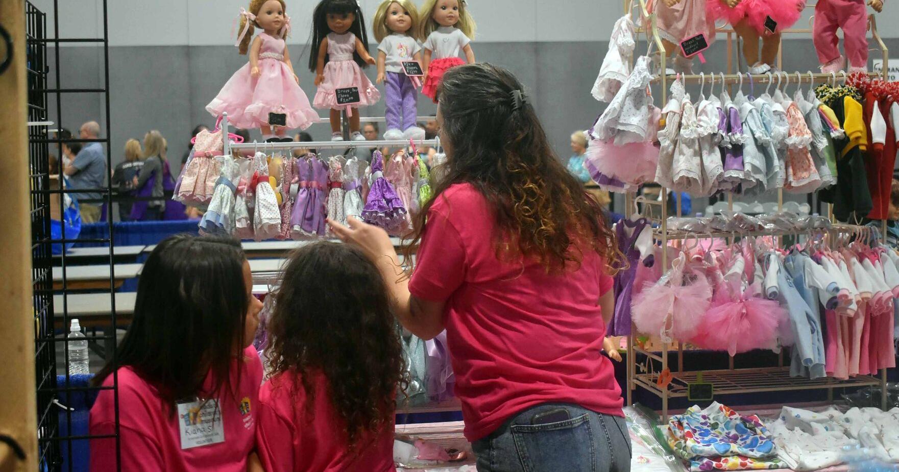 American Girl doll community flocks to final benefit sale - Vimarsana News