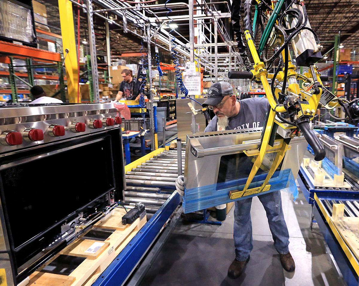 Sub Zero Wolf To Build 62m Plant Addition Business News Madison Com