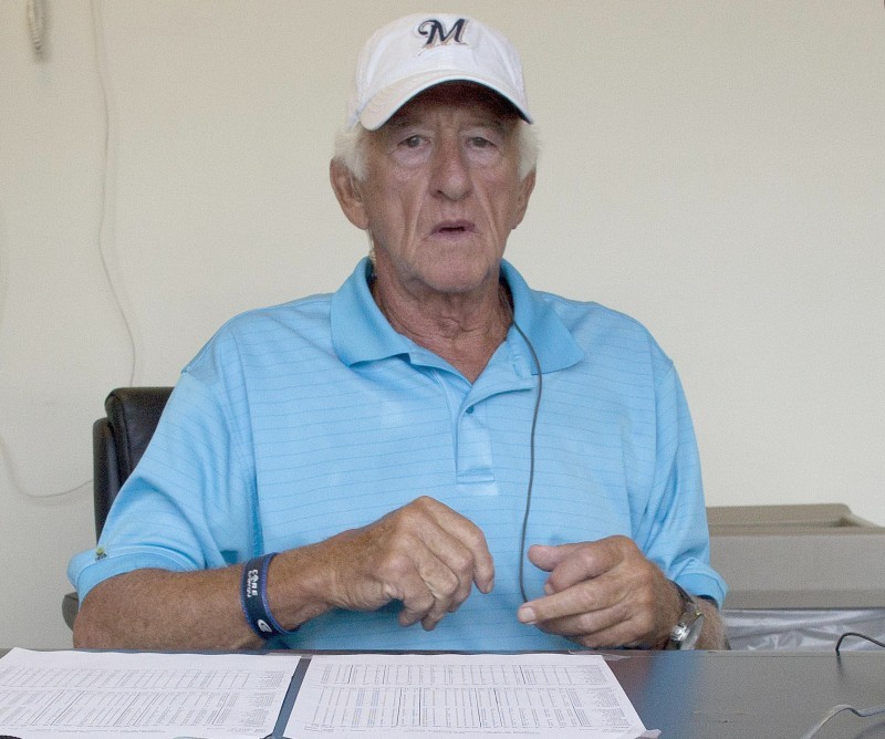 Bob Uecker Back in Booth for Brewers After Heart Surgery - The New