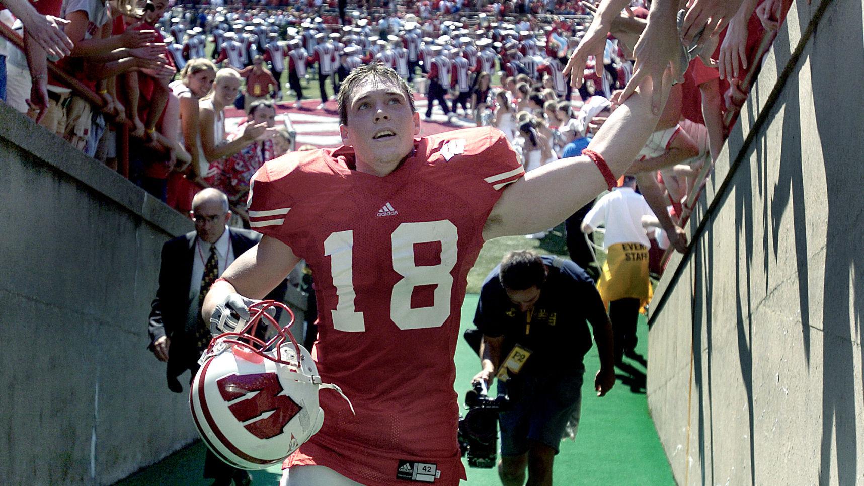 Badgers Football Uw Officially Hires Jim Leonhard As Defensive Backs Coach College Football Madison Com - badgers football uw officially hires free robux derrick740 scoopit Badgers Football Uw Officially Hires Jim Leonhard As Defensive Backs Coach College Football Madison Com - free robux derrick740 scoopit