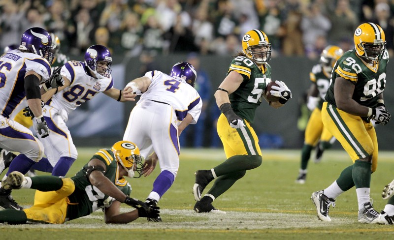 Packers Get First Victory Over Viking Brett Favre With 28-24 Sunday Night  Win 