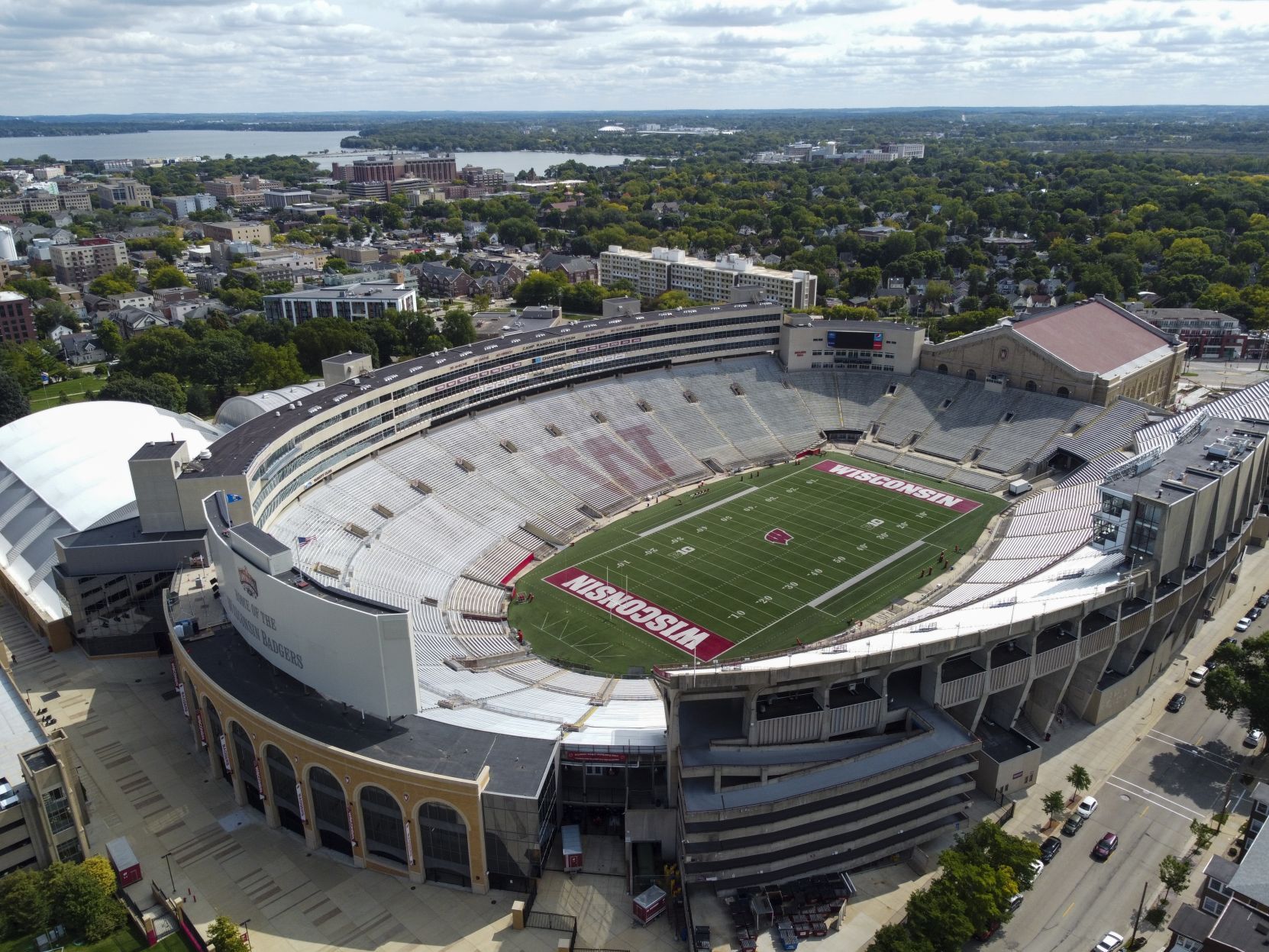 Here's What To Know If You're Going To A Badgers Football Game At Camp ...