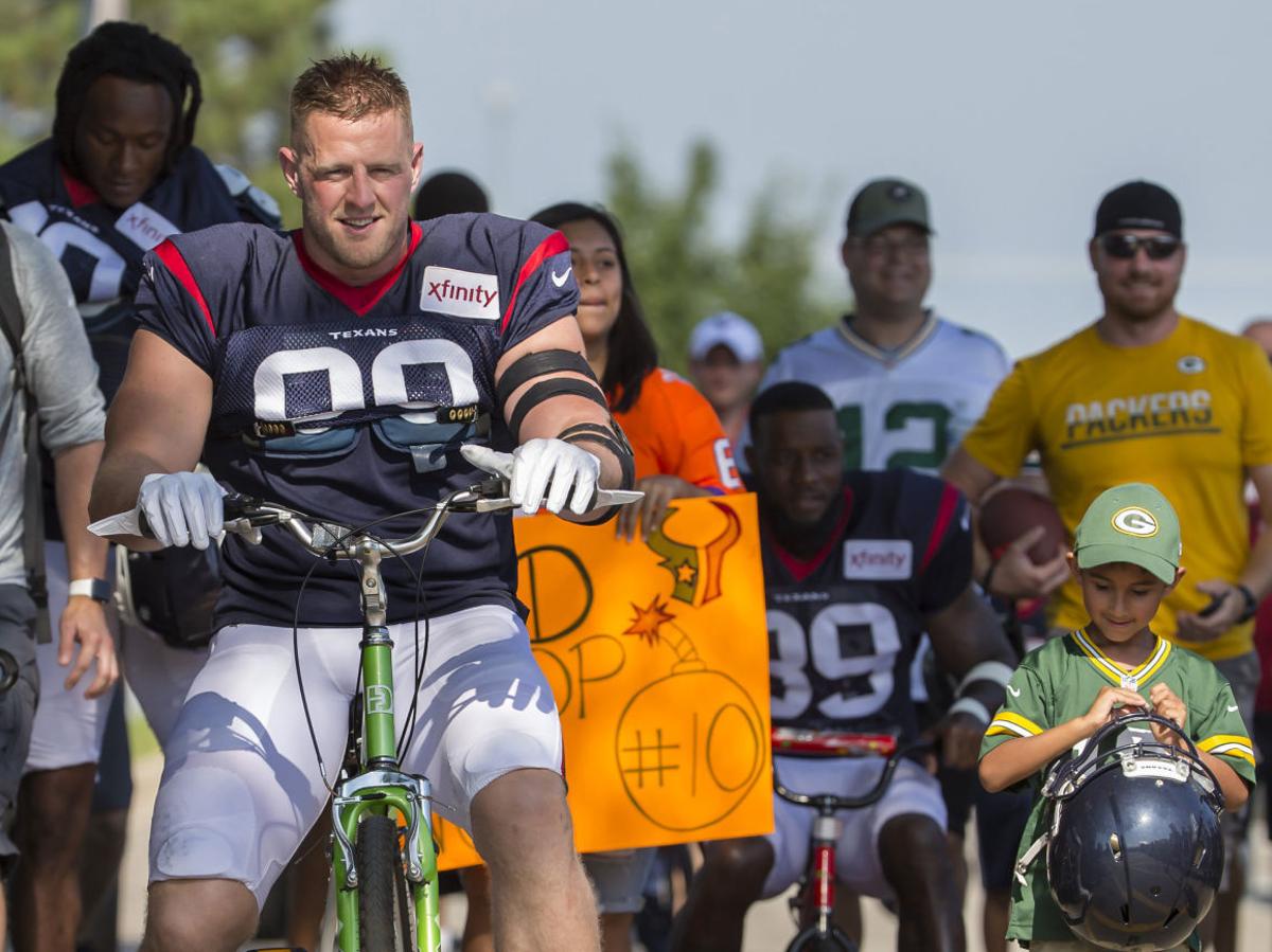 Tom Oates Texans J J Watt Loves Wisconsin And The Feeling Is Mutual Pro Football Madison Com