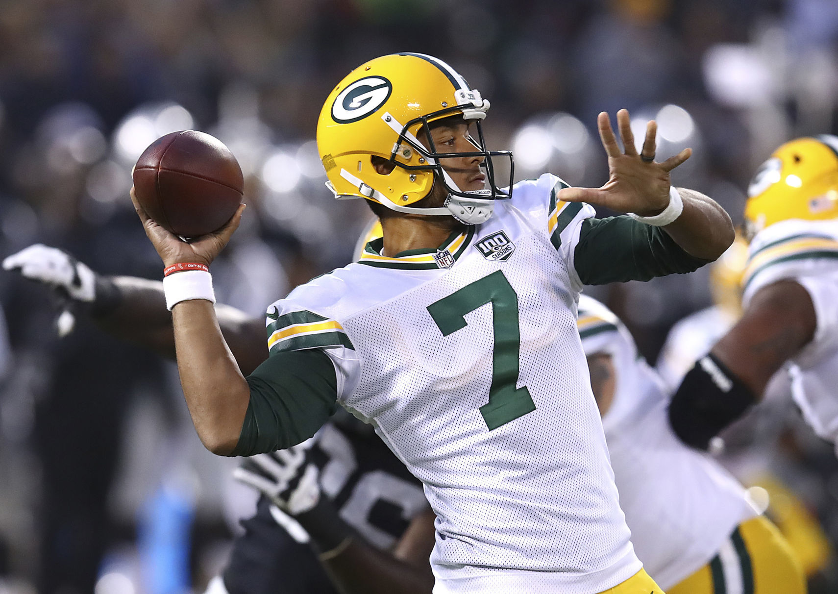 Quarterback shuffle: Packers ship Brett Hundley to Seattle, making ...