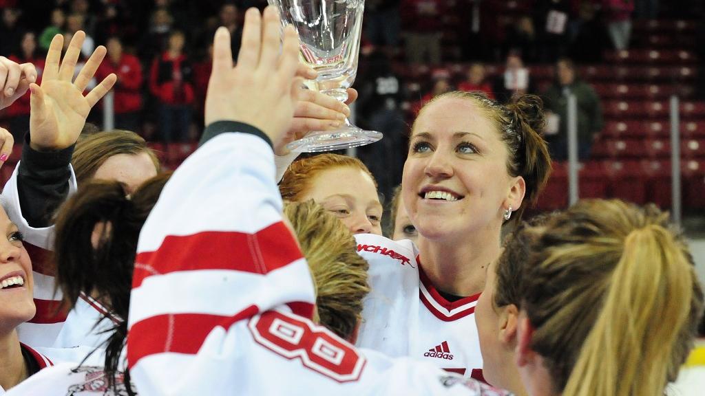 UW women's hockey Badgers finish home season with big win Wisconsin