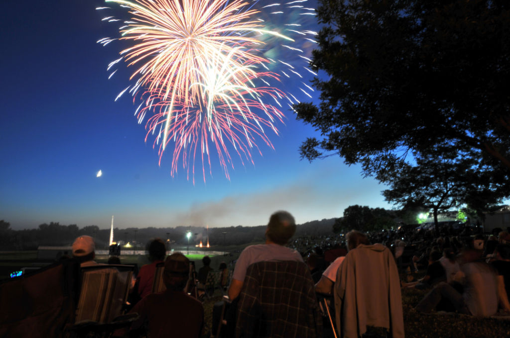 Festival Foods brings fireworks back to Baraboo | Local News ...