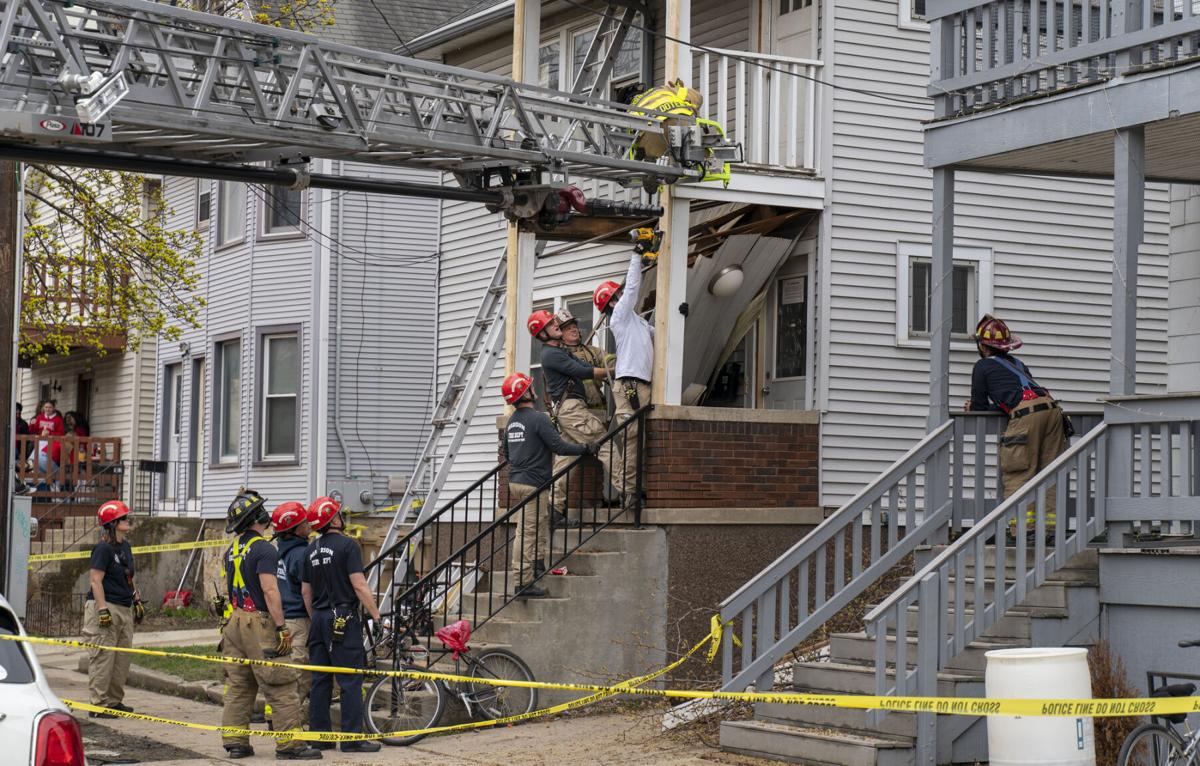 Mifflin balcony collapse