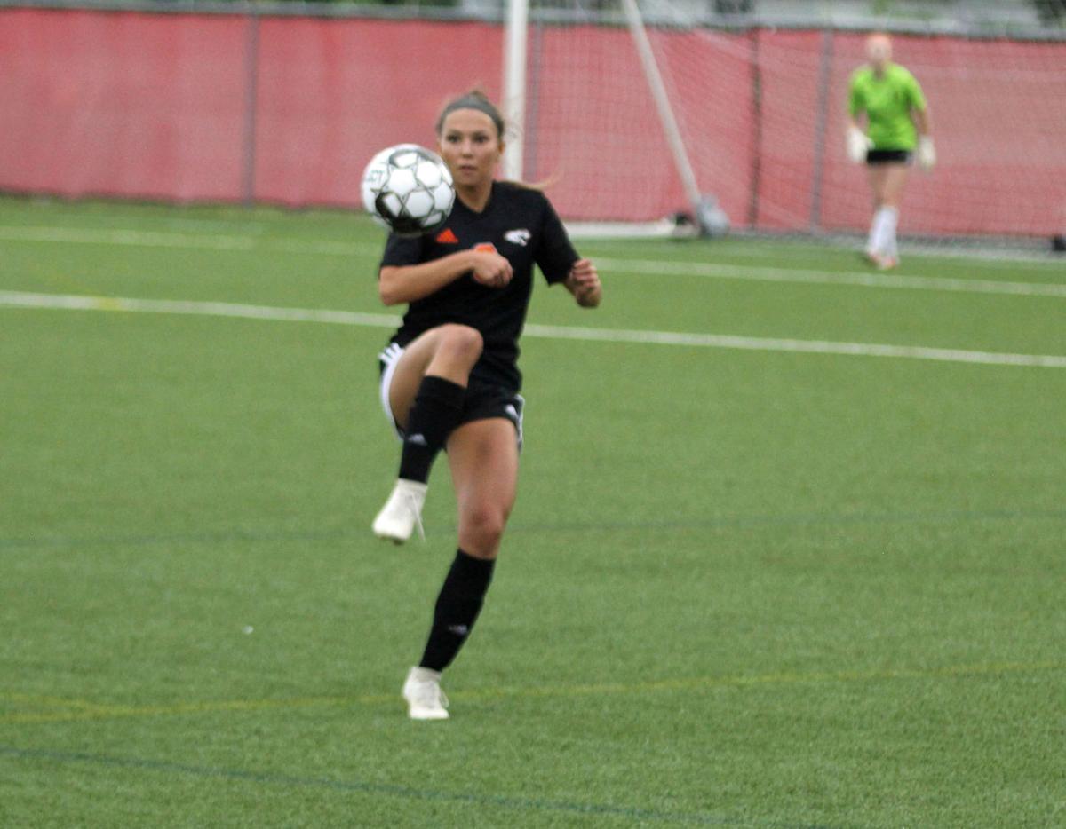 WIAA state girls soccer photo: Oregon's Jaelyn Nedelcoff