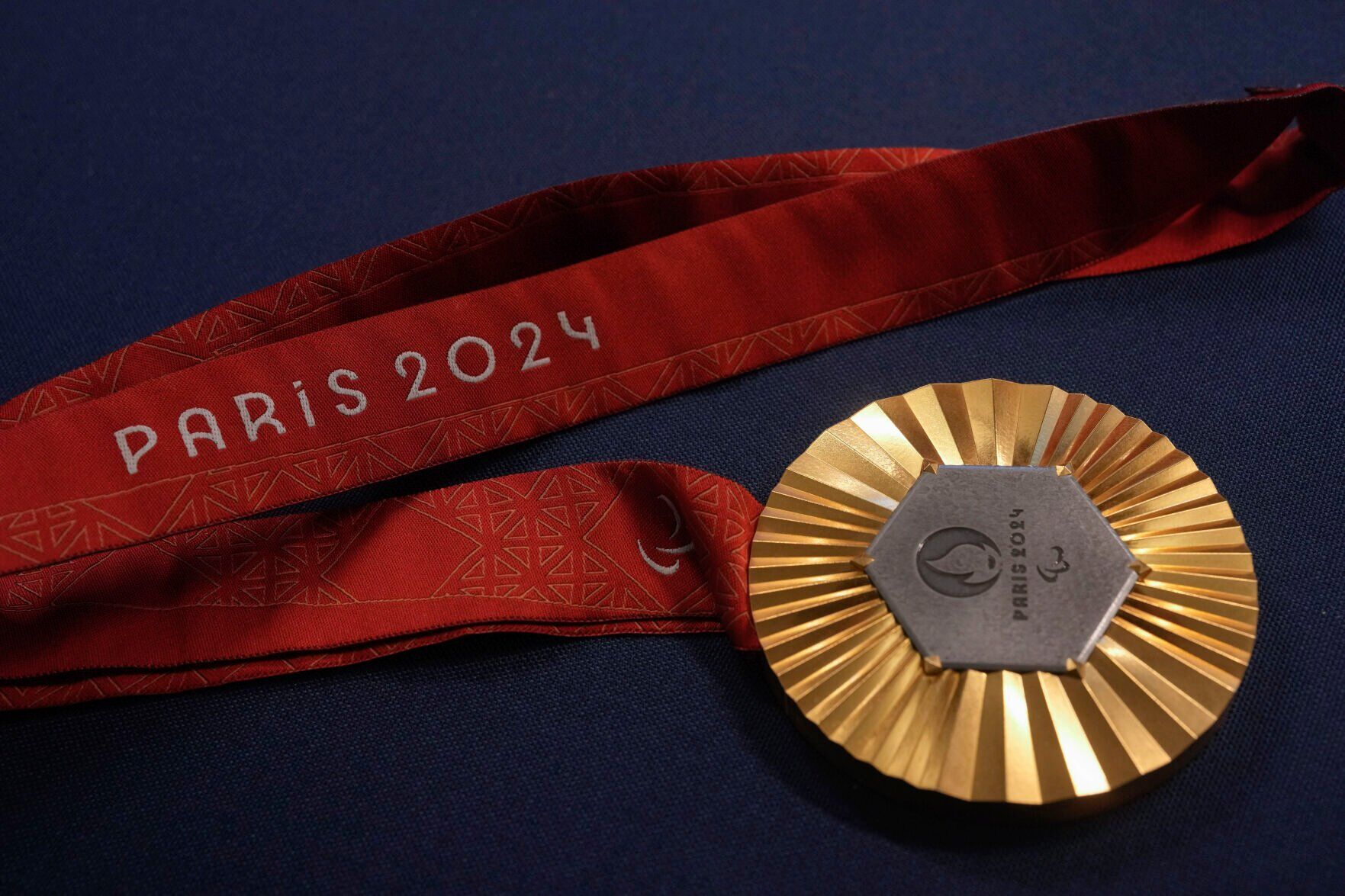 Photos Medals For The 2024 Paris Olympics Unveiled   65c51864adee1.image 