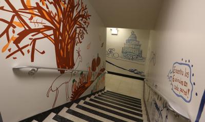 It Takes Village To Paint Mural Sharon >> Dane Arts Murals Brighten Up The City Entertainment Madison Com It Takes Village To Paint Mural Sharon >> Dane Arts Murals Brighten Up The City Entertainment Madison Com
