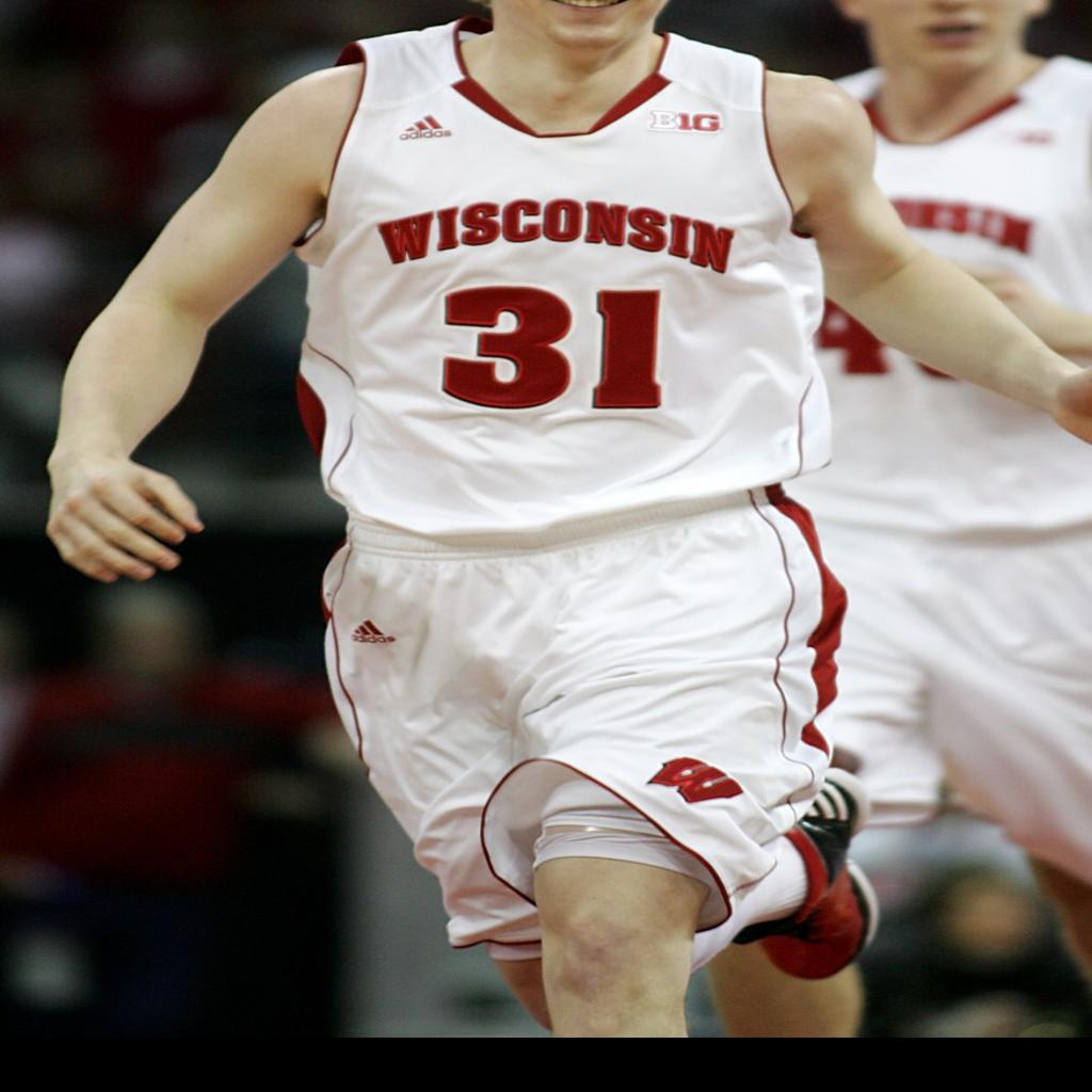 Badgers Men S Basketball Cosmo Names Mike Bruesewitz One Of The