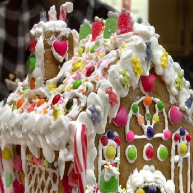 Experts Offer Advice For Building A Better Gingerbread House Food Drink Madison Com