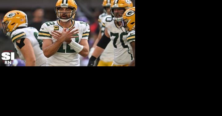 Aaron Rodgers says he's been playing with broken thumb