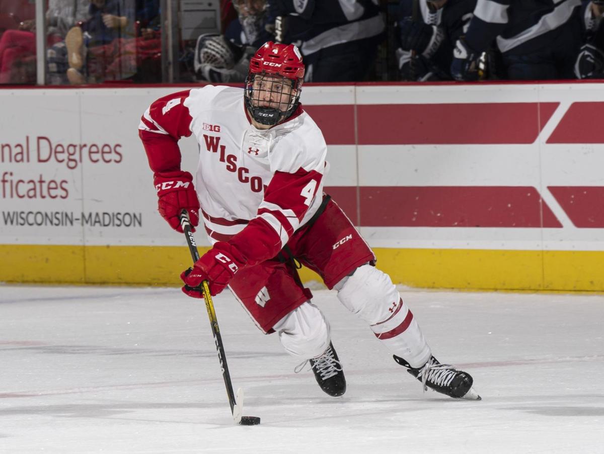 Dylan Holloway leaves Badgers to sign with Edmonton Oilers