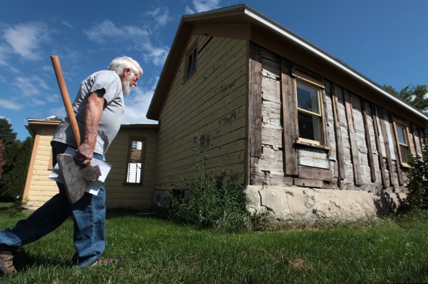 On Wisconsin Log Cabin Turning Heads In Watertown Madison Com