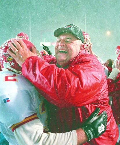 Prep football preview: It's celebration time for Sun Prairie and ...