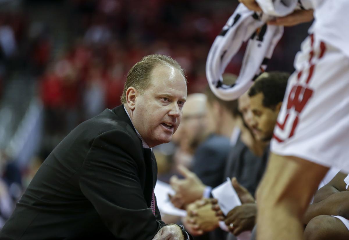 Versatile Badgers Start With Exhibition Vs Uw Oshkosh Wisconsin