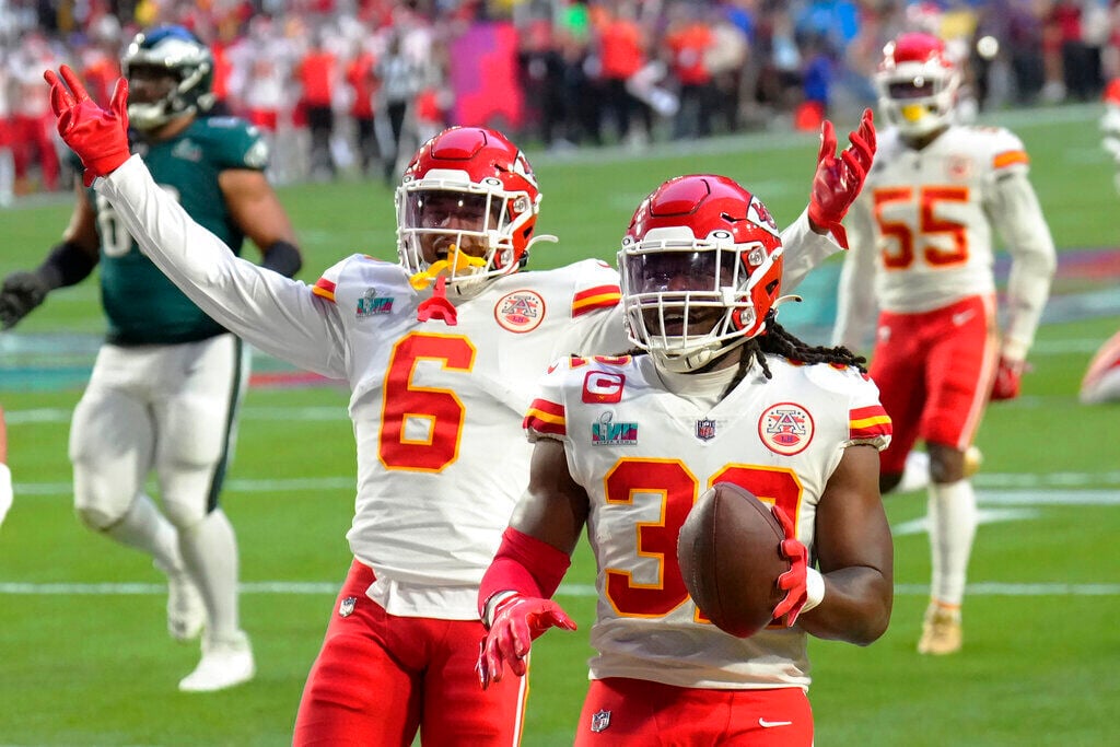 Super Bowl 57: los Chiefs de Kansas City doblegan a Eagles de Filadelfia  con un gol de campo - Los Angeles Times