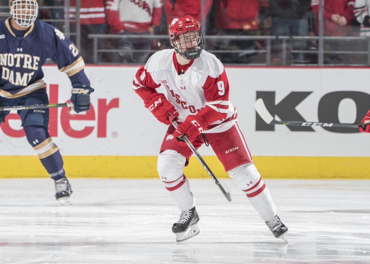 Back To Full Strength Wisconsin Badgers Linus Weissbach Set To Return From Injury After 10 Games Wisconsin Badgers Hockey Madison Com