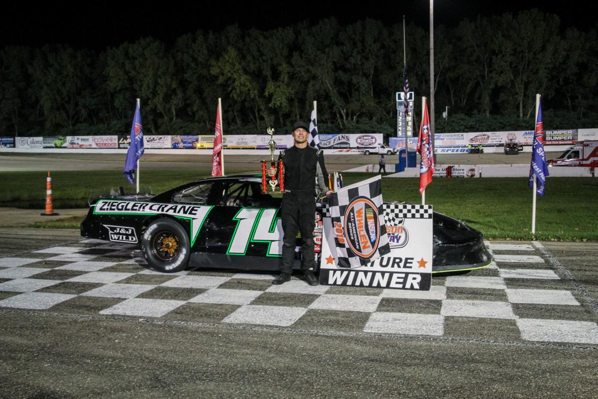 Zack Riddle takes aim at another late model title at Madison ...