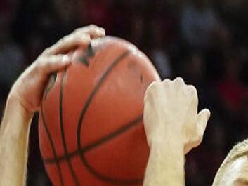 Long Awaited Badgers Men S Basketball 2020 21 Schedule Includes Christmas Day Game At Michigan State Wisconsin Badgers Men S Basketball Madison Com