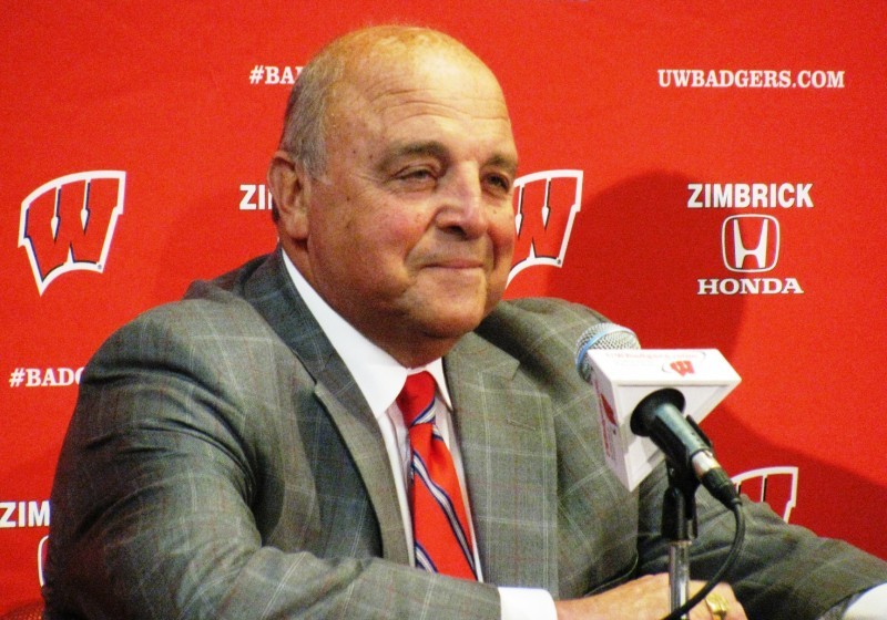 Badgers sports: Barry Alvarez gets new contract, pay hike